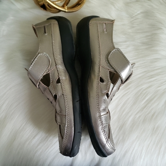 Ros Hommerson Candid Silver loafers flats Comfy Size 9 - Picture 8 of 16